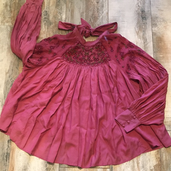 Stunning Free People top. - Picture 2 of 5